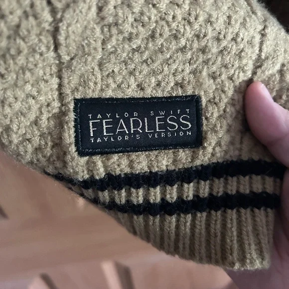 Taylor Swift Fearless Cardigan XL/2XL - Picture 5 of 5